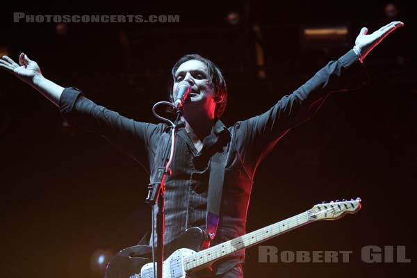 PLACEBO - 2012-08-24 - SAINT CLOUD - Domaine National - Grande Scene - 